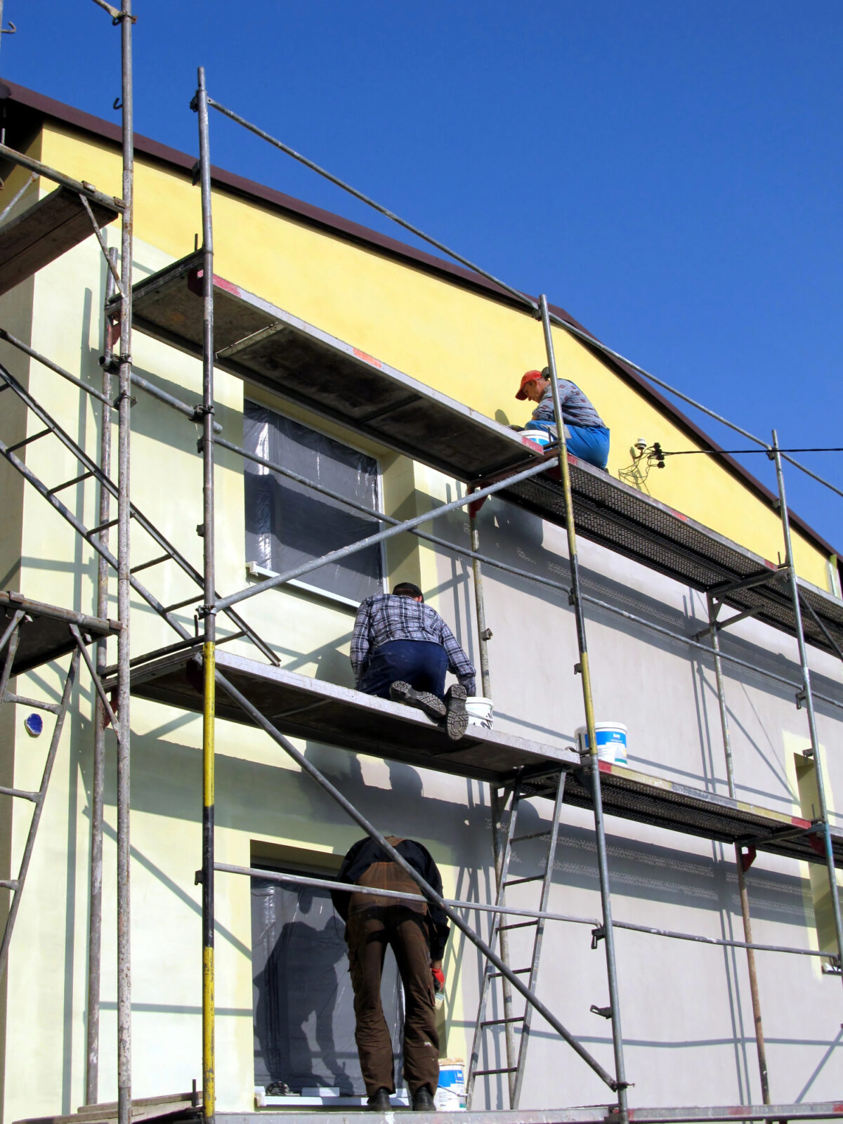 Fasadni odri za lažje gibanje, dostop in zanesljivost